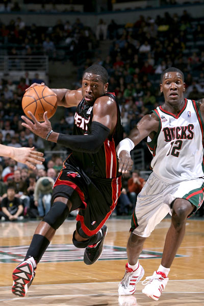 力中冷静判 力中冷静判