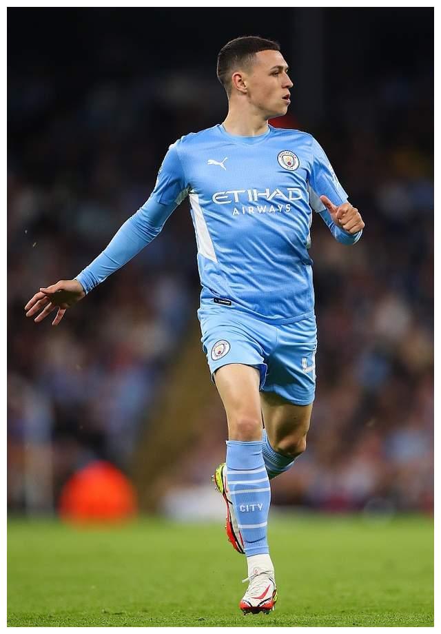 梅西常驻右